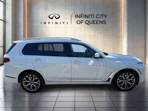 Used 2024 BMW X7 xDrive40i w/ Premium Package AWD/4WD image 11