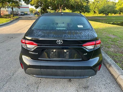 Used 2021 Toyota Corolla LE image 4