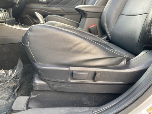 Used 2018 Mitsubishi Outlander GT image 21