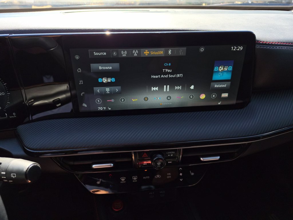 Certified 2025 Nissan Kicks SR w/ SR Premium Package FWD image 23