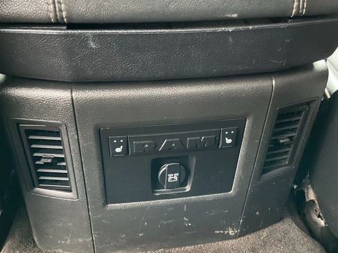 Used 2017 RAM 1500 Limited image 46