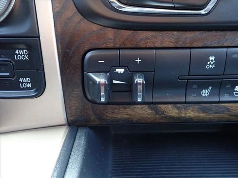Used 2014 RAM 1500 Laramie Longhorn w/ Convenience Group AWD/4WD image 21