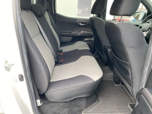 Used 2023 Toyota Tacoma TRD Sport image 45