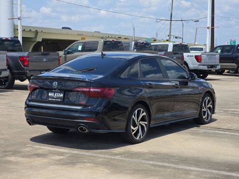 Used 2023 Volkswagen Jetta GLI Autobahn FWD image 3