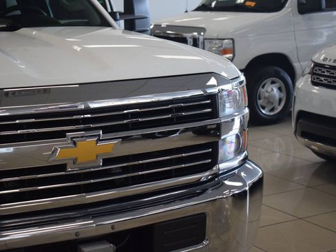 Used 2016 Chevrolet Silverado 3500 W/T RWD image 11