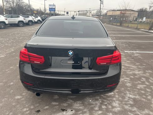 Used 2017 BMW 320i xDrive Sedan image 6