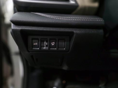 Used 2022 Subaru Outback Limited XT AWD/4WD image 28