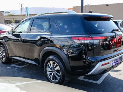 Used 2025 Nissan Pathfinder SL