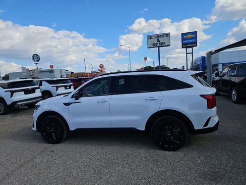 Used 2023 Kia Sorento SX AWD/4WD image 5