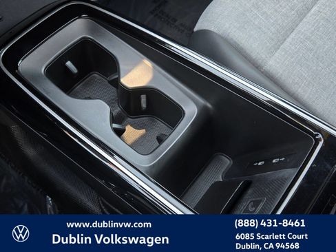 Certified 2023 Volkswagen ID.4 Pro RWD image 17