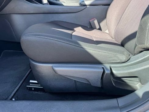 Used 2022 Nissan Sentra SV w/ Trunk Package FWD image 16