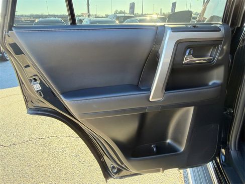 Used 2024 Toyota 4Runner Limited image 21