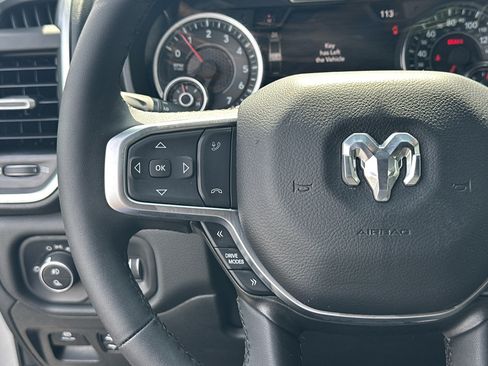 Used 2025 RAM 1500 Big Horn AWD/4WD image 28