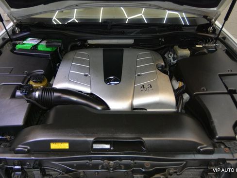 Used 2004 Lexus LS 430 image 33