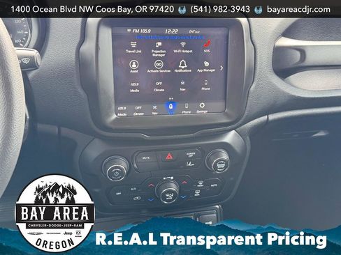 Used 2023 Jeep Renegade Latitude image 23