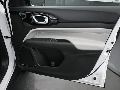 New 2026 Jeep Compass Limited AWD/4WD image 24
