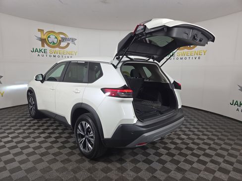 Used 2023 Nissan Rogue SV image 30