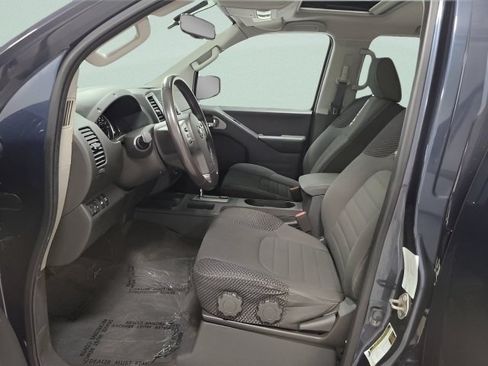 Used 2016 Nissan Frontier PRO-4X AWD/4WD image 18