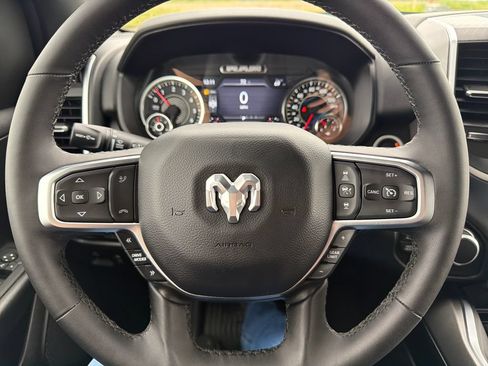 Used 2025 RAM 1500 Big Horn AWD/4WD image 9