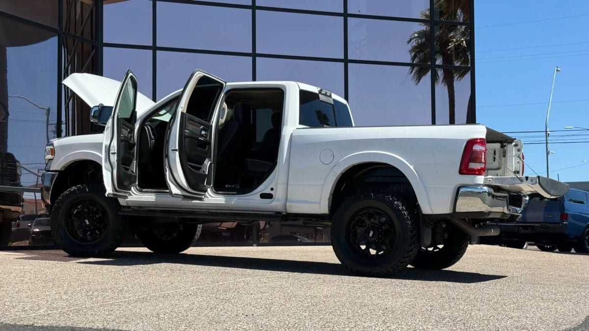 Used 2019 RAM 3500 Laramie AWD/4WD image 57
