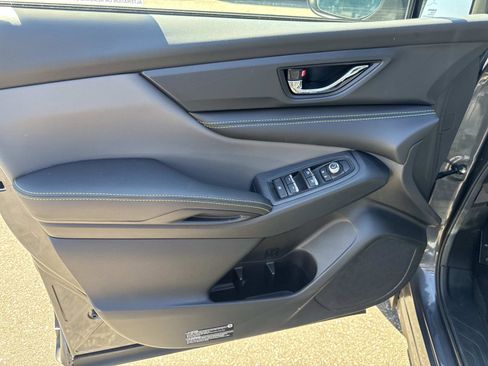 Used 2023 Subaru Ascent Onyx Edition image 17