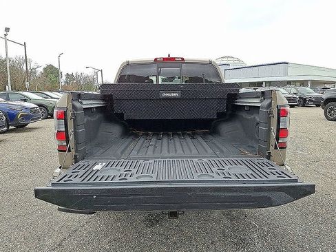 Used 2022 Nissan Frontier PRO-4X image 33