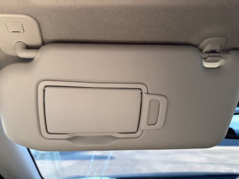 New 2025 Nissan Sentra SR image 24