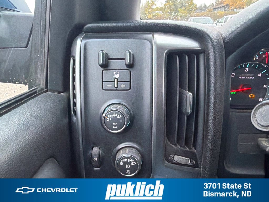 Used 2017 Chevrolet Silverado 1500 LT w/ All Star Edition AWD/4WD image 12
