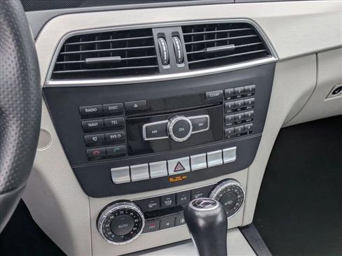 Used 2014 Mercedes-Benz C 250 Sedan image 13