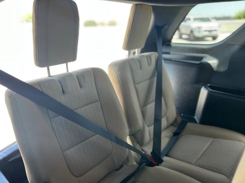 Used 2017 Ford Explorer FWD image 15
