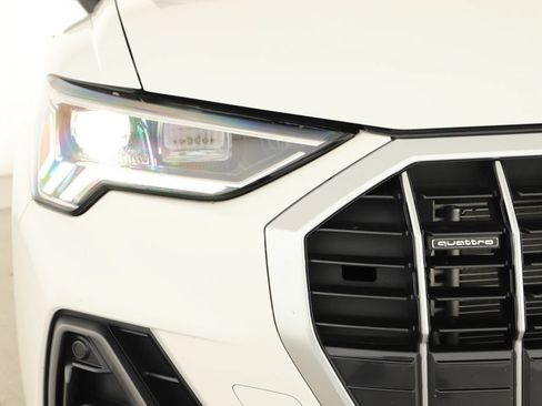 Certified 2023 Audi Q3 2.0T Premium w/ Convenience Package AWD/4WD image 38