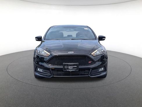 Used 2017 Ford Focus ST FWD image 2