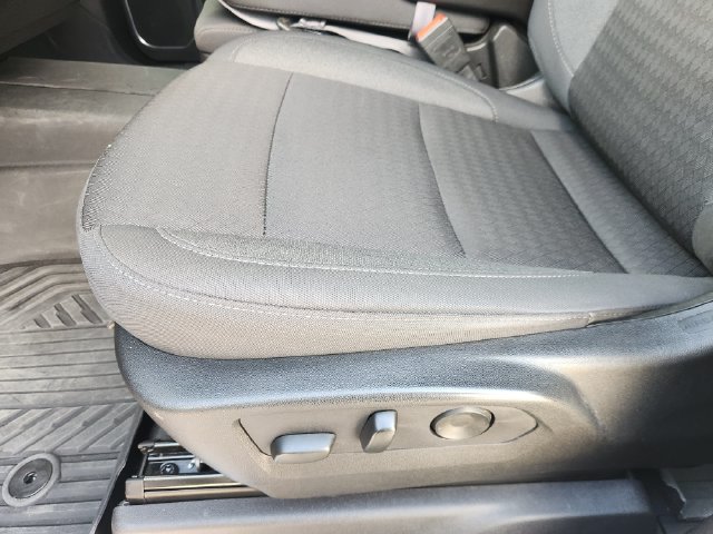 Used 2024 Chevrolet Silverado 2500 LT AWD/4WD image 25