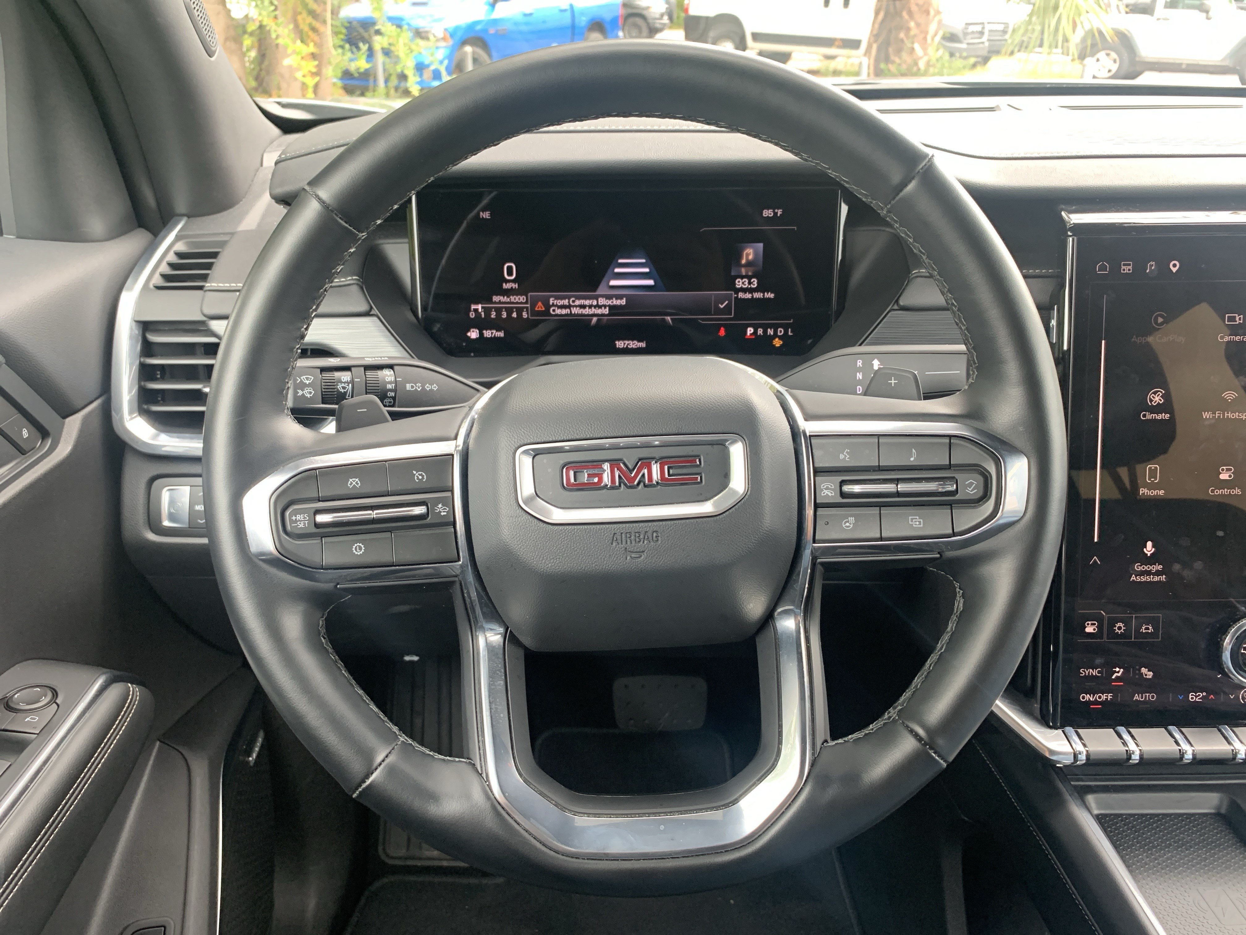 Used 2026 GMC Acadia Elevation w/ Elevation Premium Package FWD image 18