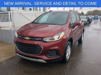 Used 2022 Chevrolet Trax LT w/ LT Convenience Package video 1