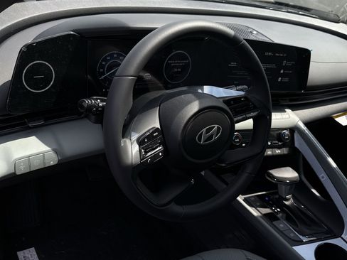 New 2026 Hyundai Elantra Limited FWD image 16