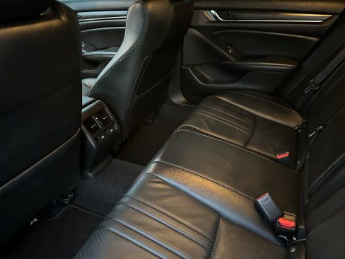 Used 2022 Honda Accord EX-L image 12