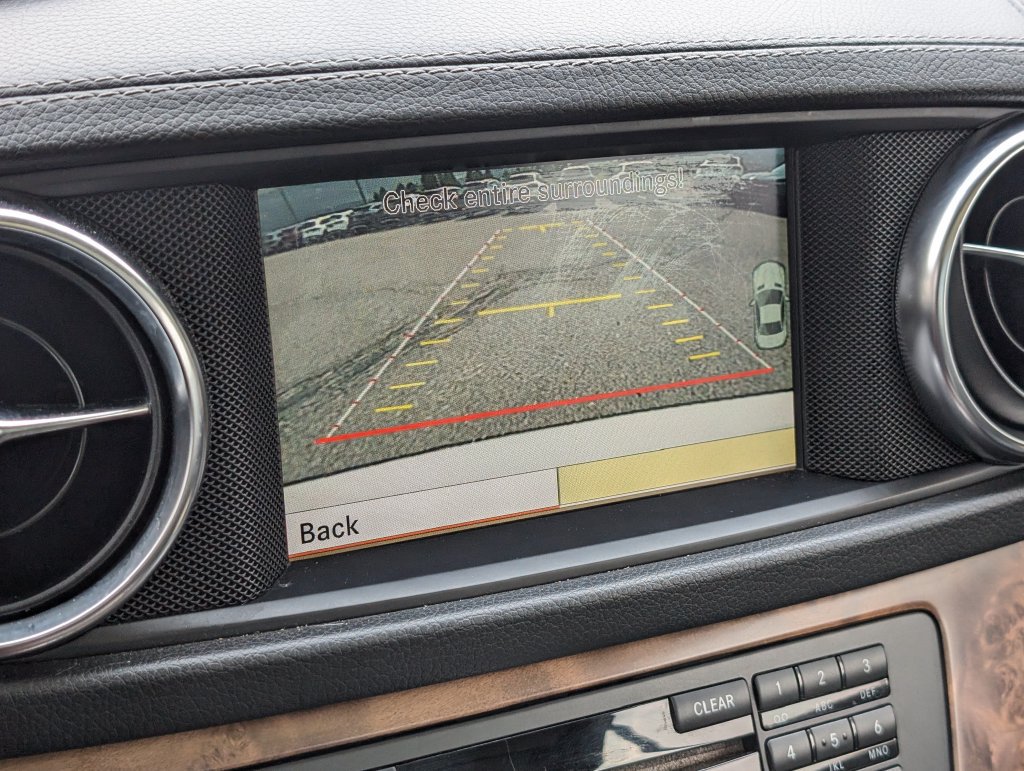 Used 2013 Mercedes-Benz SL 550 image 16