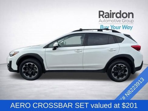 Used 2022 Subaru Crosstrek 2.0i Premium w/ Moonroof Package AWD/4WD image 4
