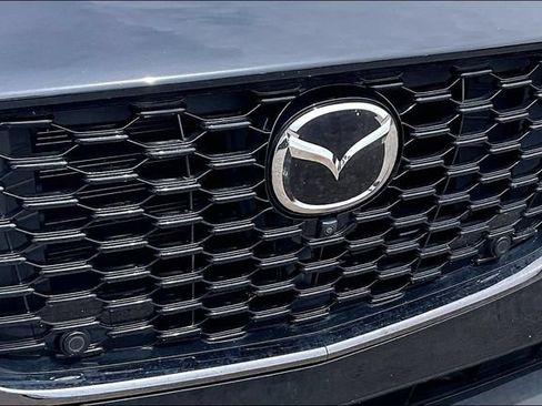 Used 2025 MAZDA CX-70 Plug-In Hybrid w/ Premium Plus AWD/4WD image 24