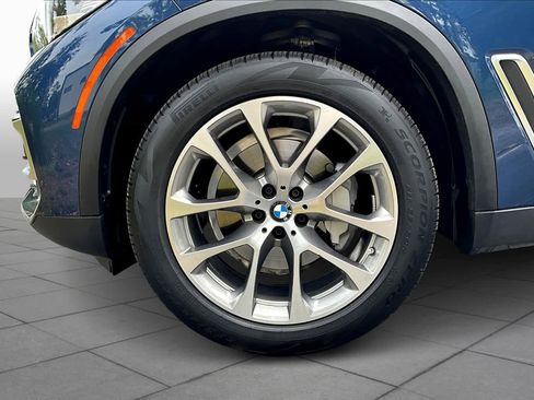 Used 2023 BMW X5 xDrive40i image 11