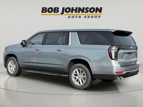 New 2026 Chevrolet Suburban Premier image 5