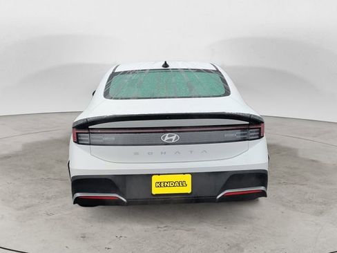 Certified 2025 Hyundai Sonata SE image 4