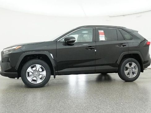 New 2025 Toyota RAV4 XLE image 18