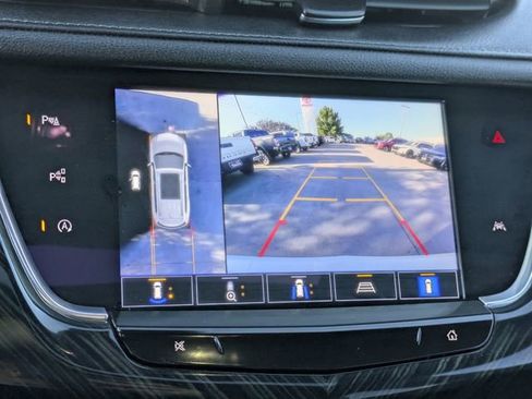 Used 2023 Cadillac XT6 Premium Luxury w/ Technology Package image 16