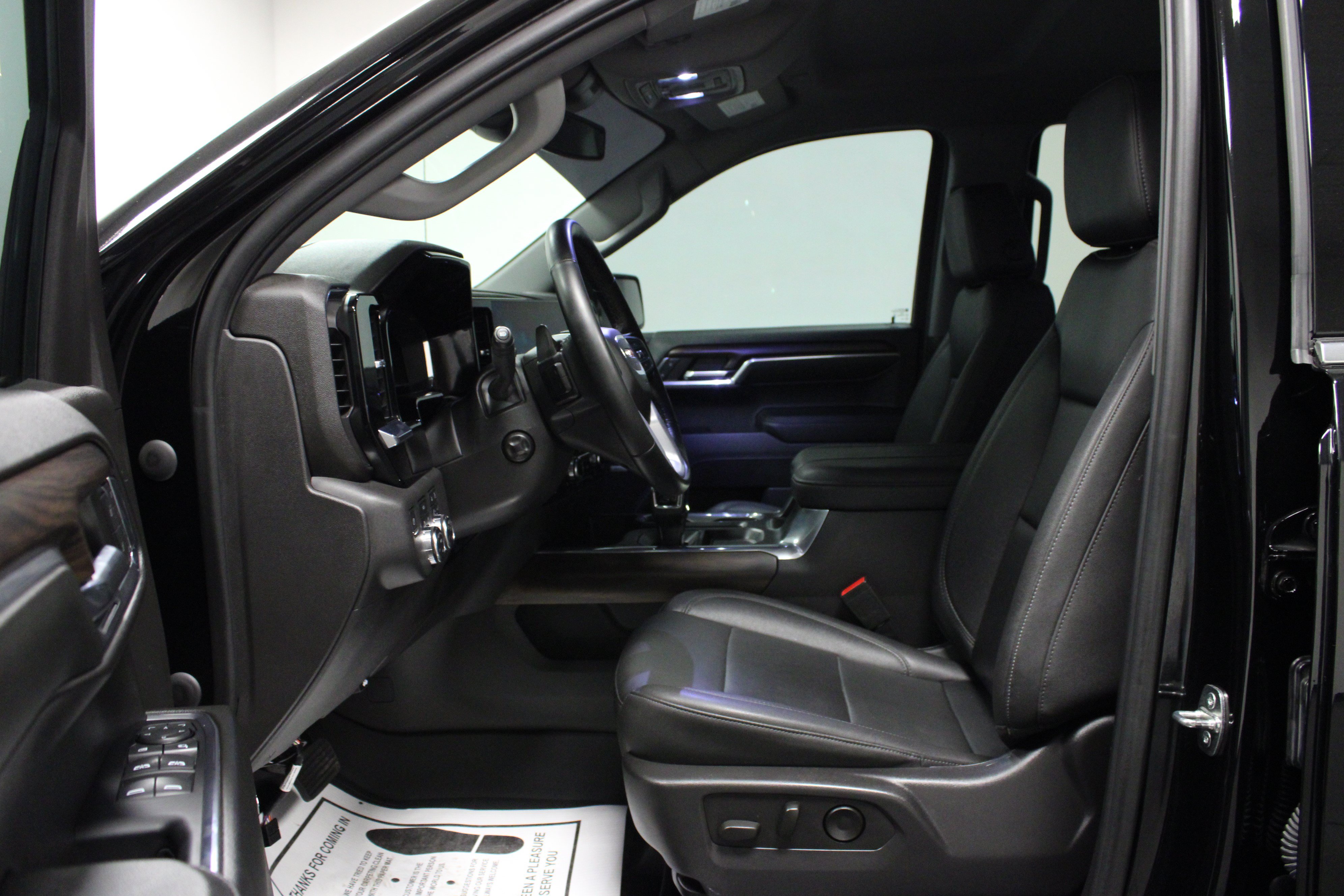 Used 2023 GMC Sierra 1500 SLT w/ SLT Premium Package AWD/4WD image 12