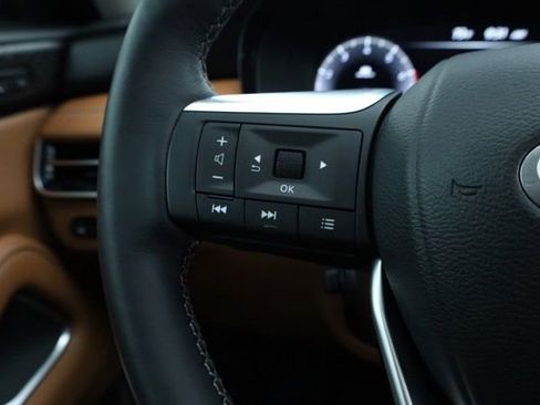 Used 2025 INFINITI QX60 Sensory w/ Vision Package AWD/4WD image 14