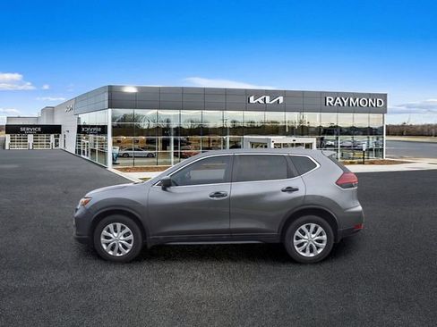 Used 2018 Nissan Rogue S FWD image 6
