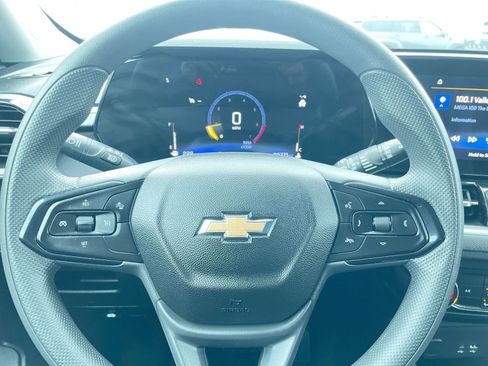 Used 2025 Chevrolet TrailBlazer LT image 28