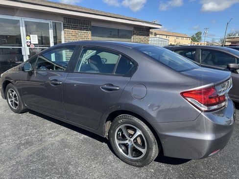 Used 2015 Honda Civic SE image 9